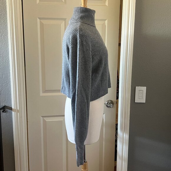 REFORMATION Luisa Cropped Ribbed Cashmere Turtleneck Sweater Gray Small - Picture 6 of 7
